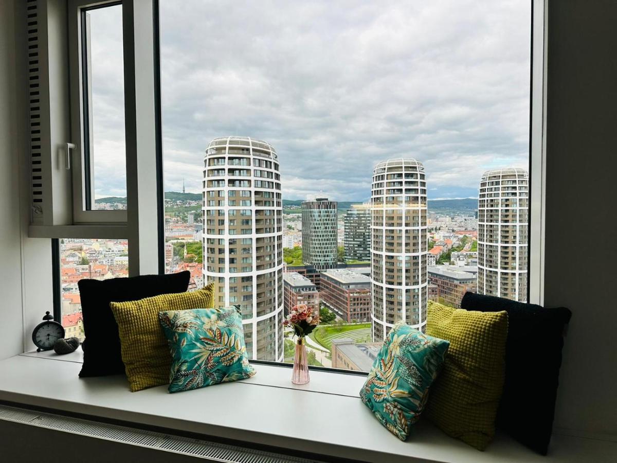 Apartments In Panorama City On 25Th Floor - Amazing View Close To Old Town Μπρατισλάβα Εξωτερικό φωτογραφία