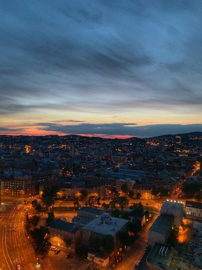 Apartments In Panorama City On 25Th Floor - Amazing View Close To Old Town Μπρατισλάβα Εξωτερικό φωτογραφία